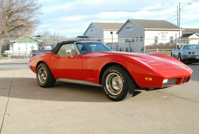 Chevrolet Corvette 1973 image number 28