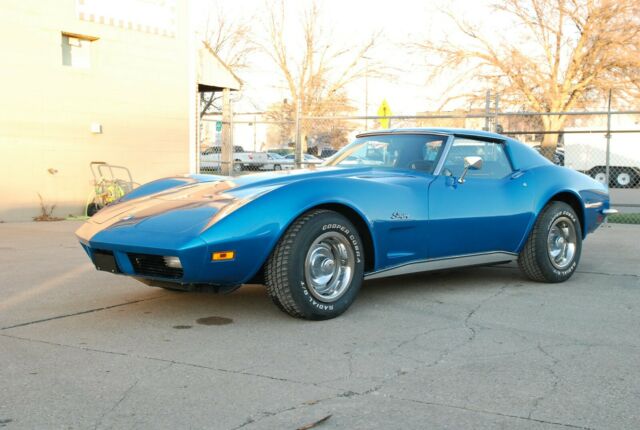 Chevrolet Corvette 1973 image number 1