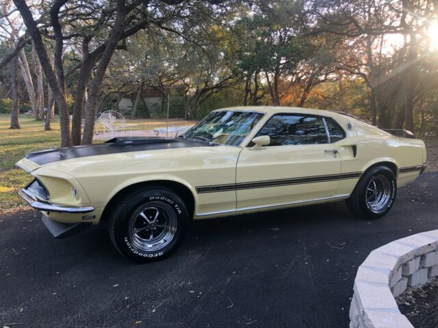 Ford Mustang 1969 image number 2