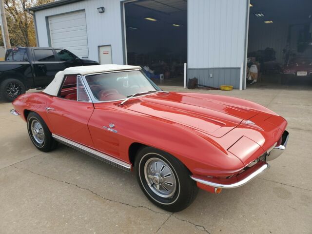 Chevrolet Corvette 1964 image number 2