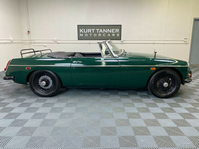 MG MGB 1969 image number 18