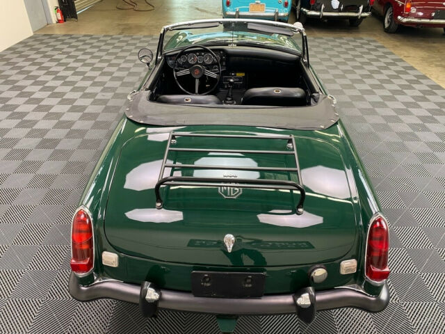 MG MGB 1969 image number 8