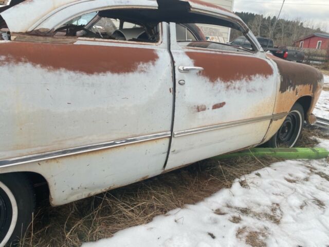 Ford Custom 1949 image number 27