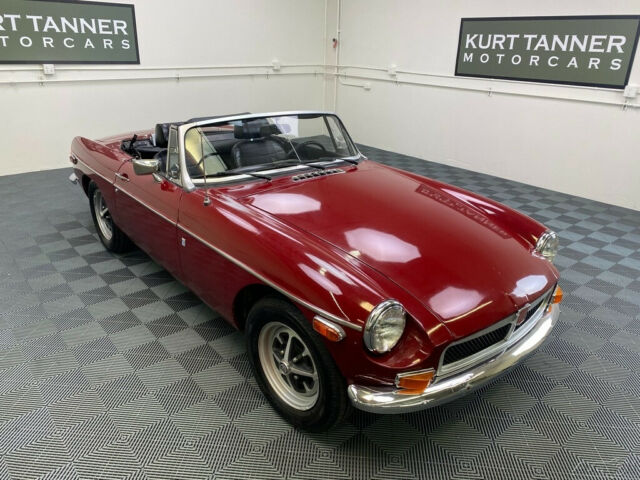 MG MGB 1974 image number 21