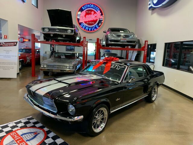 Ford Mustang 1968 image number 13