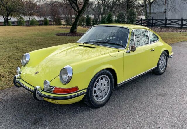 Porsche 911 1971 image number 0