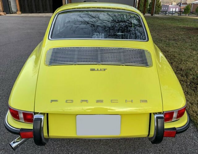 Porsche 911 1971 image number 32