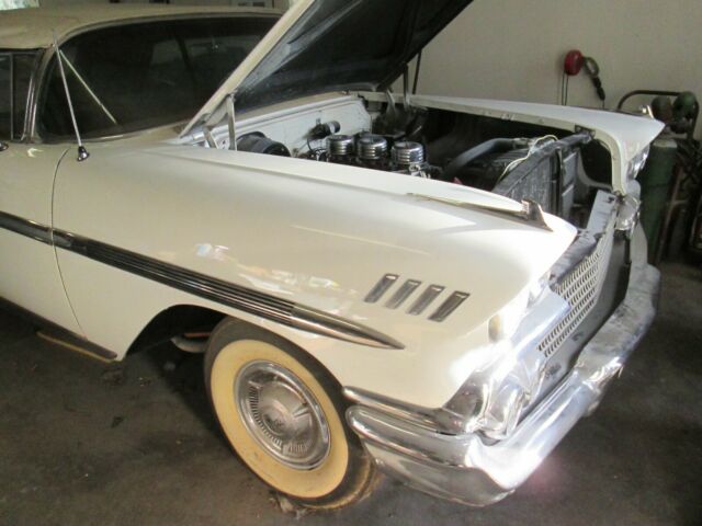 Chevrolet Impala 1958 image number 1