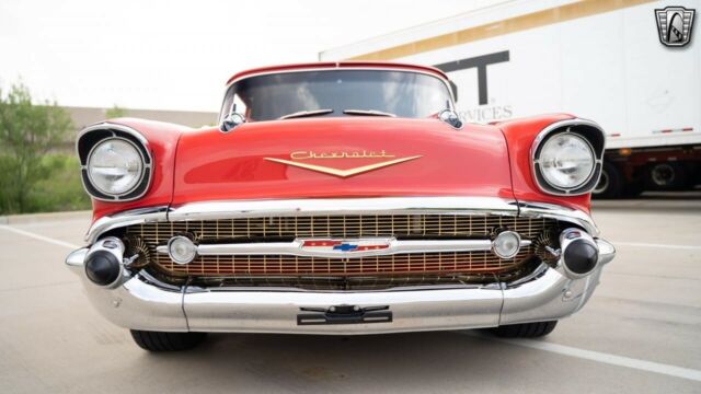 Chevrolet Bel Air/150/210 1957 image number 31