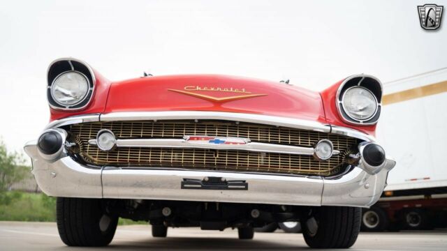 Chevrolet Bel Air/150/210 1957 image number 32