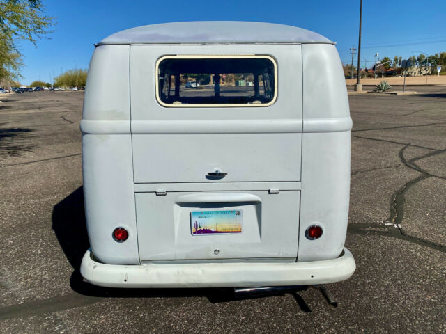 Volkswagen Bus/Vanagon 1960 image number 23