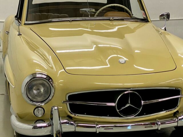 Mercedes-Benz SL-Class 1959 image number 19