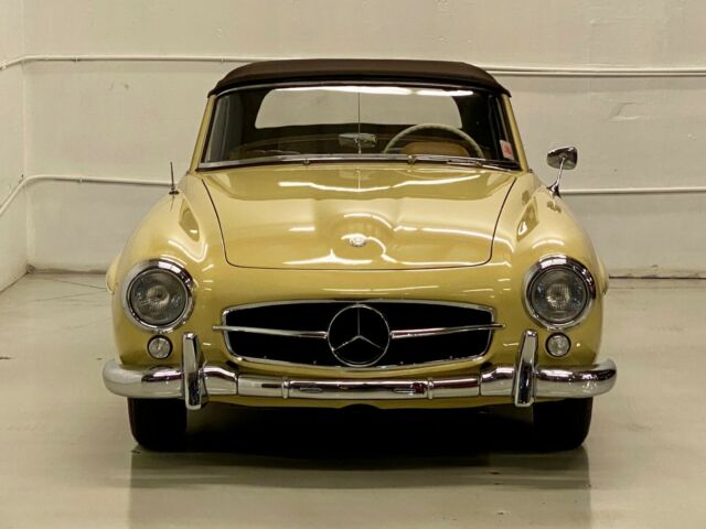 Mercedes-Benz SL-Class 1959 image number 24