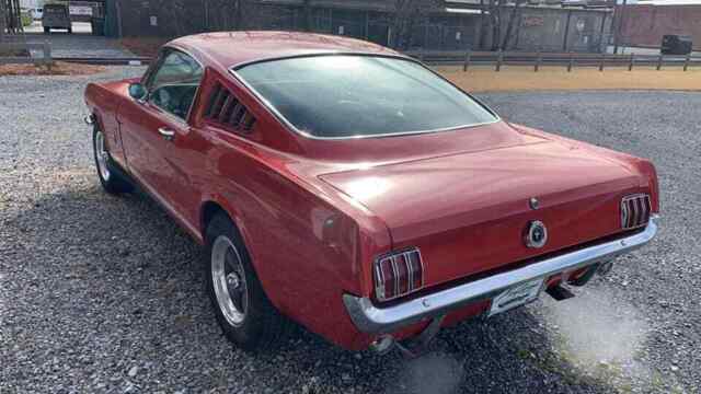 Ford Mustang 1965 image number 2