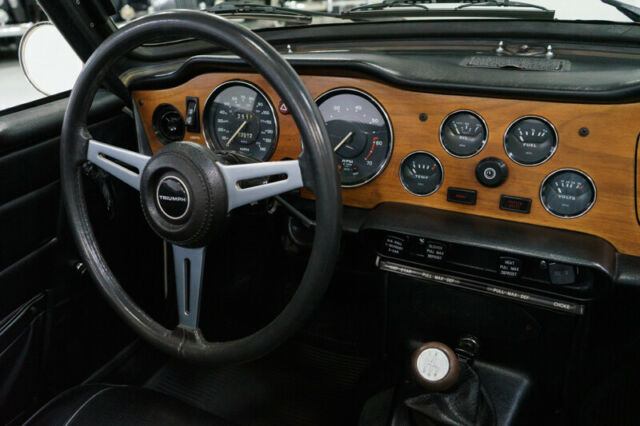 Triumph TR-6 1973 image number 28