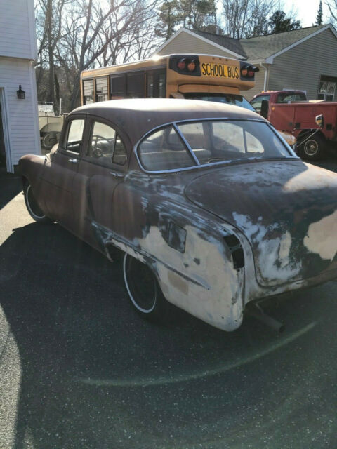 Oldsmobile Eighty-Eight 1951 image number 16