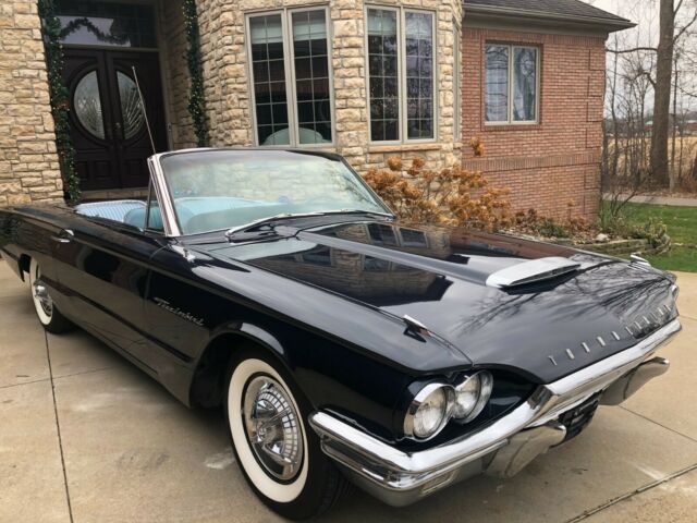 Ford Thunderbird 1964 image number 2