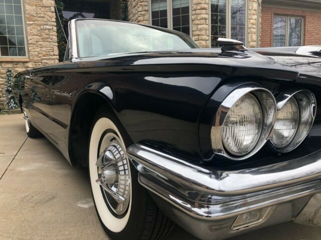 Ford Thunderbird 1964 image number 31