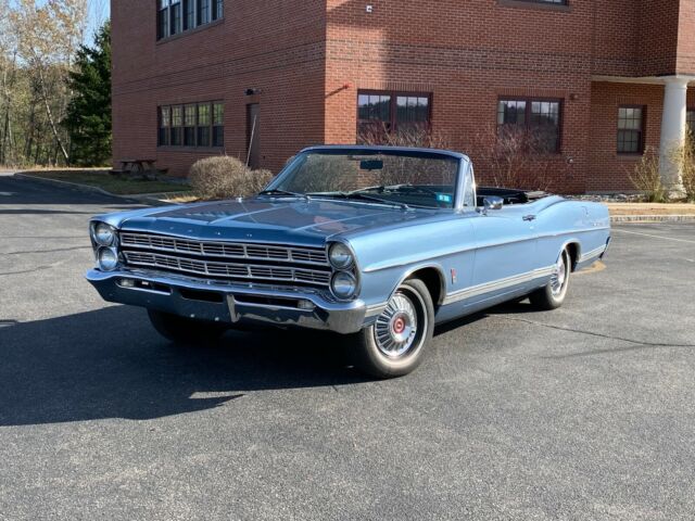 Ford Galaxie 1967 image number 0