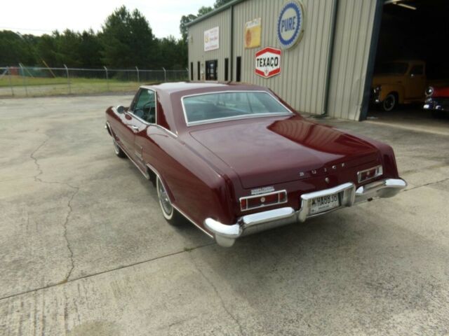 Buick Riviera 1963 image number 1