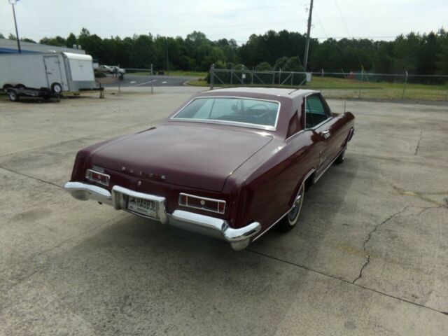 Buick Riviera 1963 image number 27