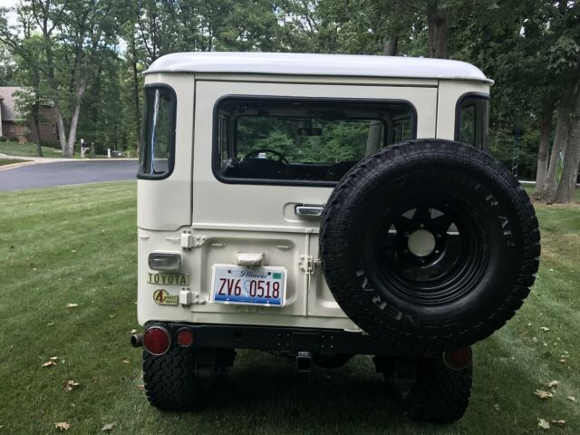 Toyota Land Cruiser FJ40 1973 image number 15