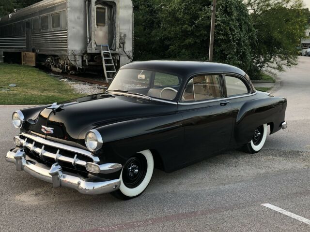 Chevrolet Utility Sedan ( bel air) 1954 image number 1