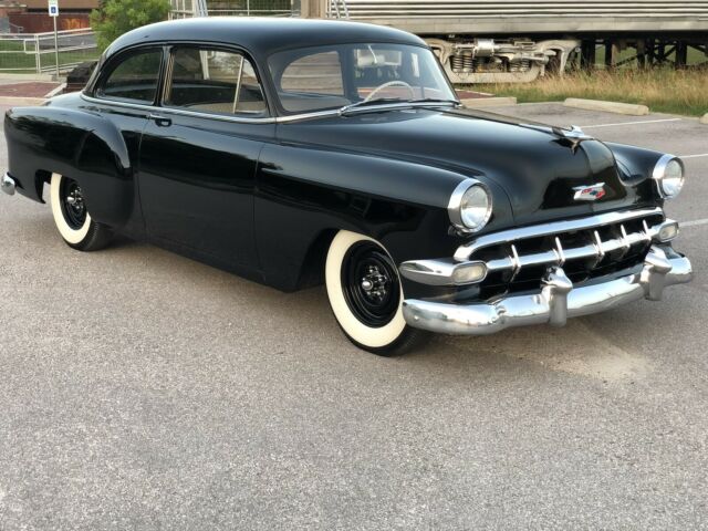 Chevrolet Utility Sedan ( bel air) 1954 image number 2