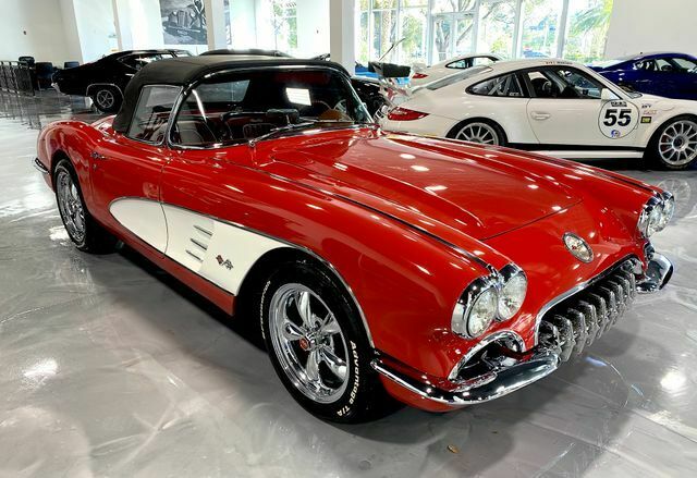 Chevrolet Corvette 1960 image number 32