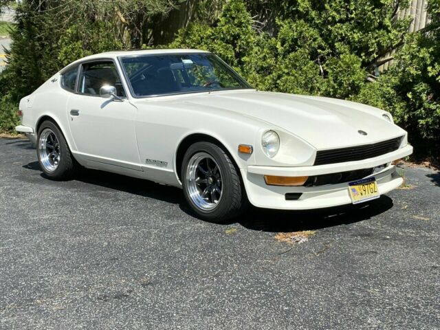 Datsun 240Z 1971 image number 0