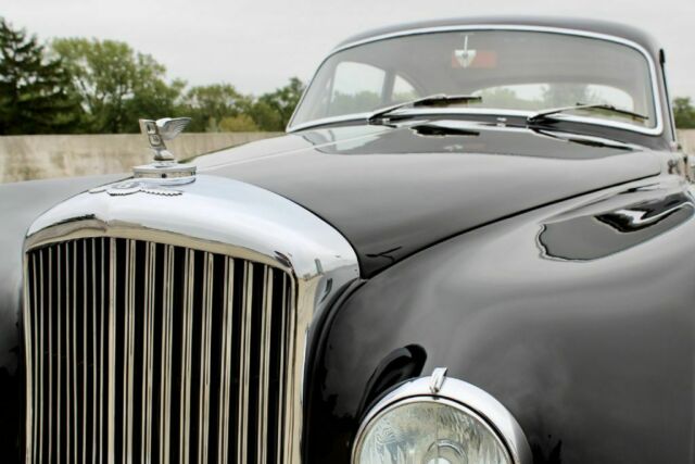 Bentley R-Type Continental 1954 image number 28