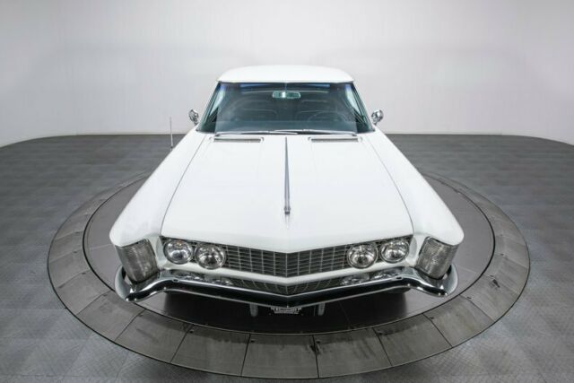 Buick Riviera 1964 image number 12