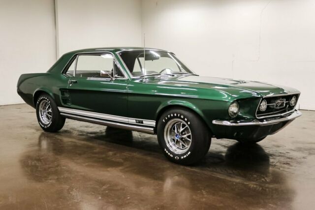 Ford Mustang 1967 image number 0