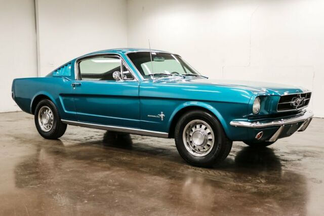 Ford Mustang 1965 image number 0