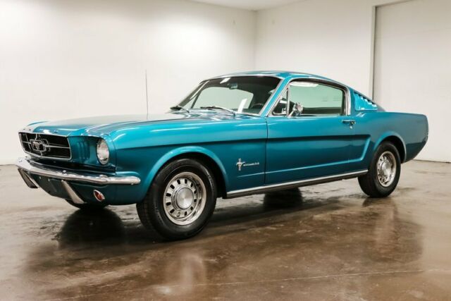 Ford Mustang 1965 image number 2