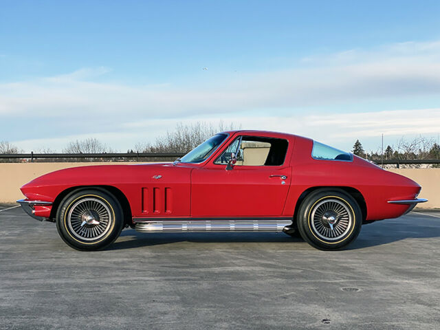 Chevrolet Corvette 1966 image number 1