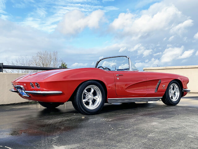 Chevrolet Corvette 1962 image number 28