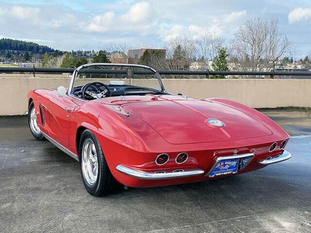 Chevrolet Corvette 1962 image number 31