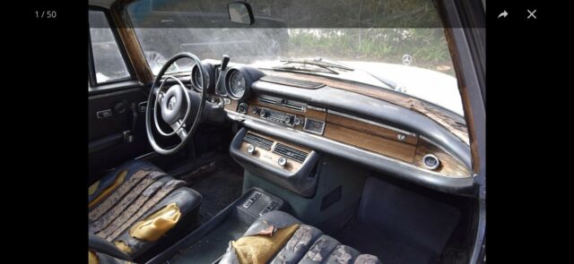 Mercedes-Benz 280 SE 1971 image number 14