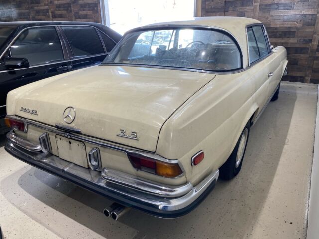 Mercedes-Benz 280 SE 1971 image number 24