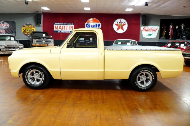 Chevrolet C-10 1971 image number 14