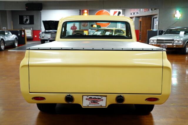 Chevrolet C-10 1971 image number 16