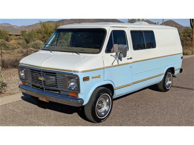 Chevrolet G10 Van 1977 image number 0