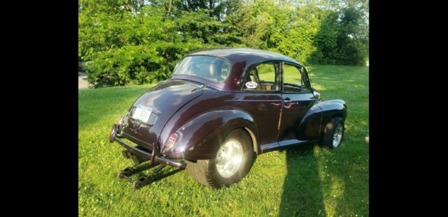 Morris Minor 1000 1956 image number 1