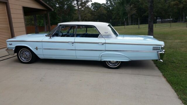 Ford Galaxie 500 XL 1963 image number 14