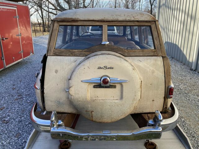 DeSoto Deluxe Wagon 1949 image number 3