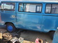 1975 Volkswagen Bus/Vanagon